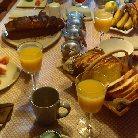 Douvilla לינה וארוחת בוקר דוביל