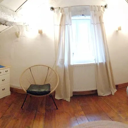 Douvilla לינה וארוחת בוקר דוביל